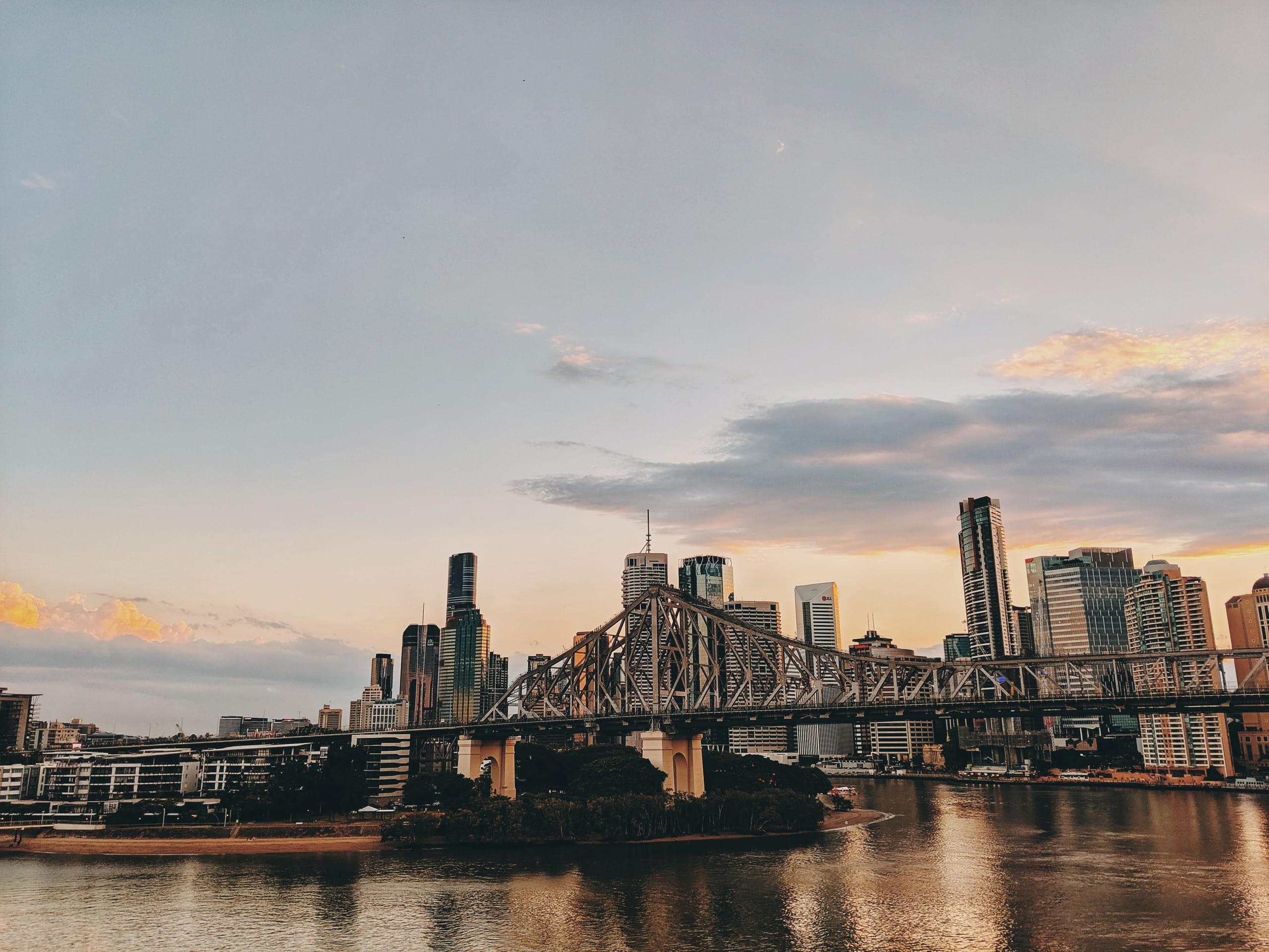 The Story Bridge and Brisbane skyline at dusk